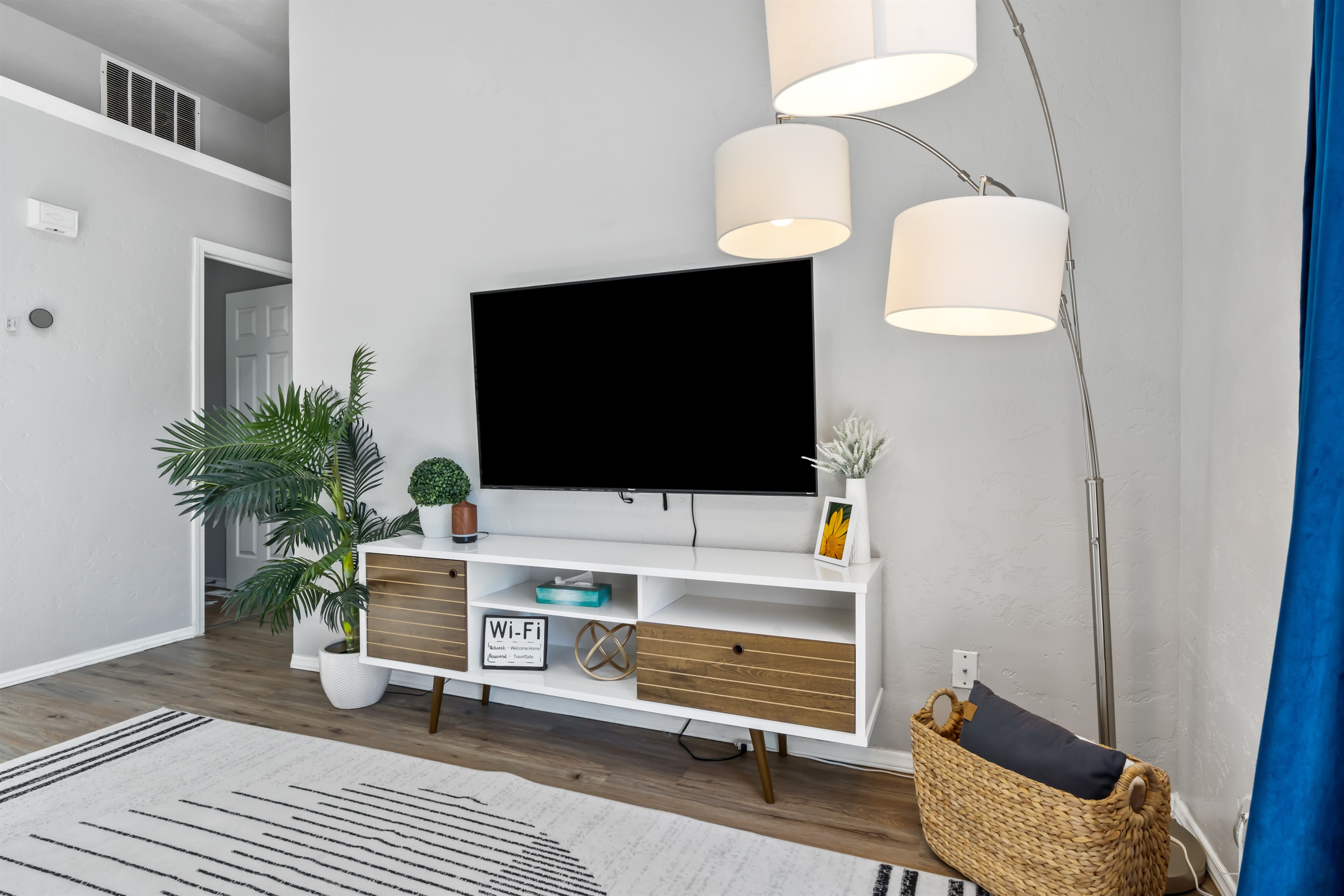 South Nampa, Large yard, BBQ, Skylights, Sleeps 10 5