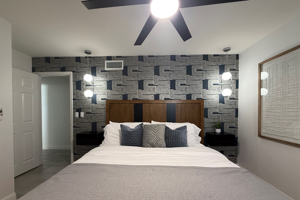 Bedroom 3 of 4: King Bed, Smart TV+Dresser