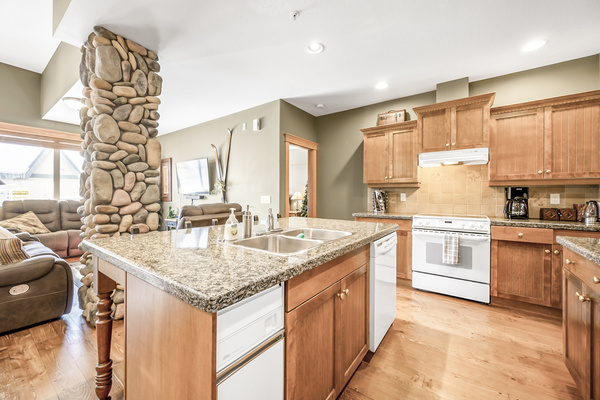 Kitchen with Island