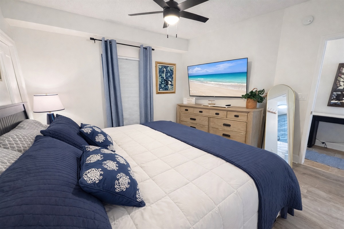 Master bedroom with SMART TV!