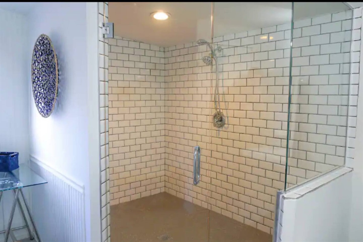 En-suite with large walk-in shower