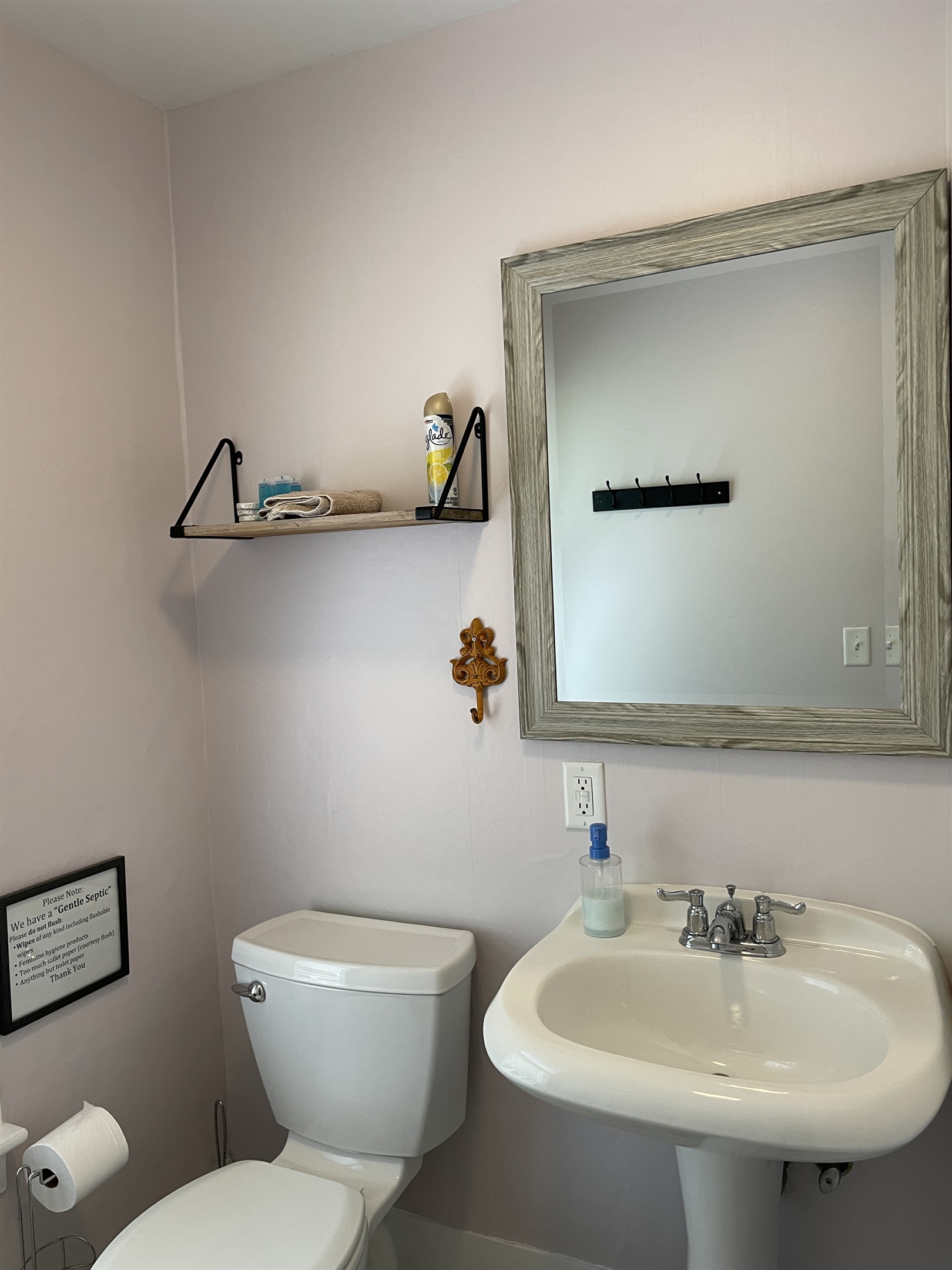 2nd floor Queen #3 bath