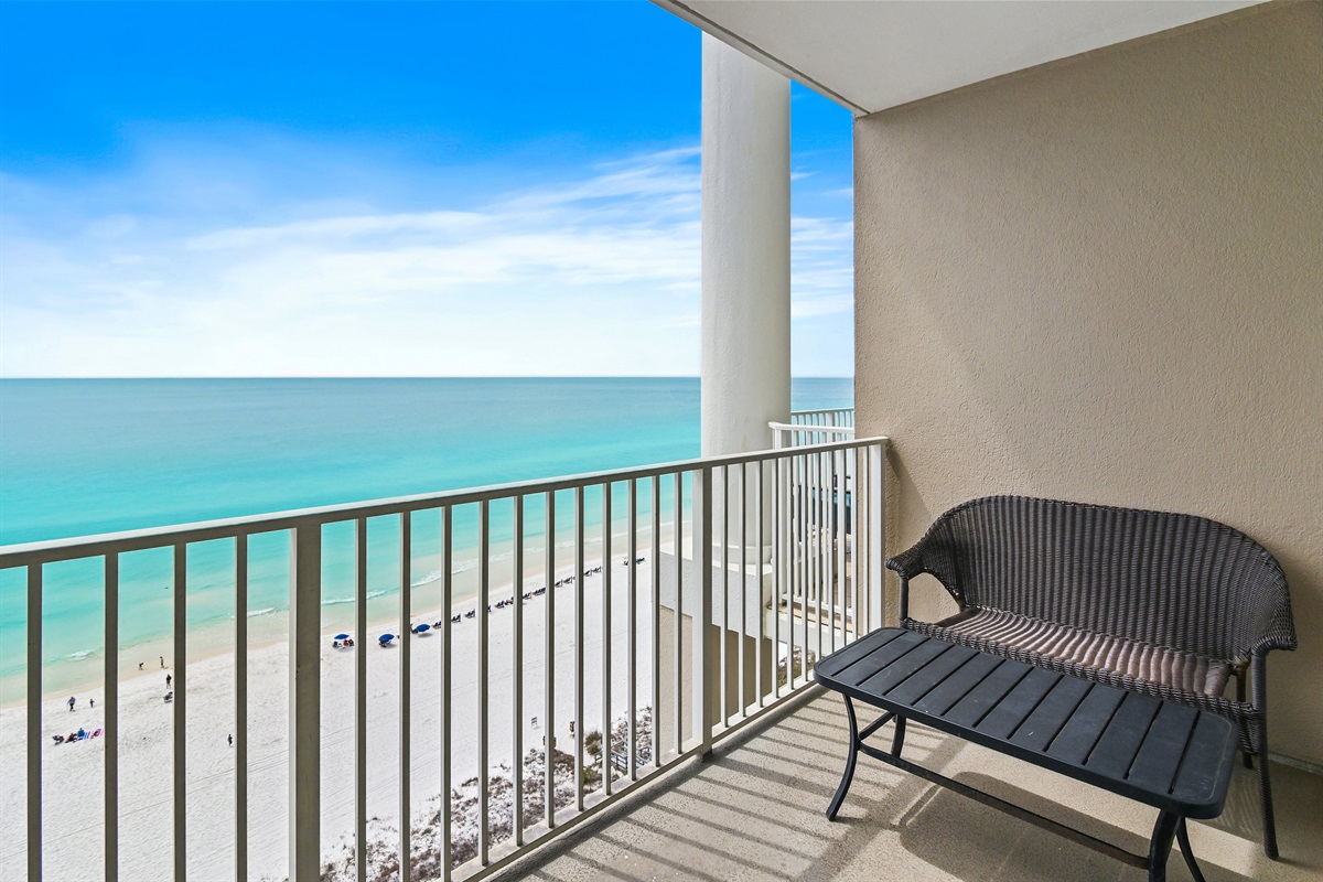 Majestic Sun A1105 has Stunning Emerald Coast Views from the 11th Floor! Come enjoy your morning coffee or a cold afternoon beverage!