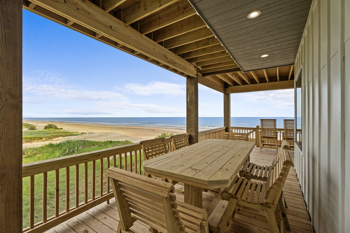 2e74f1bac4bb40dc8a597cbde002b7d4 Large | Beachhouse | Texas | TX | Vacation Homes | Galveston | Crystal Beach | Kokomo | Breezy Days | Beachfront Elegance | Sunrise Serenity | Southern Sands Property Management, LLC