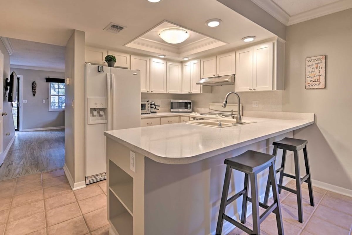 Fully Equipped Kitchen with Bar Seating