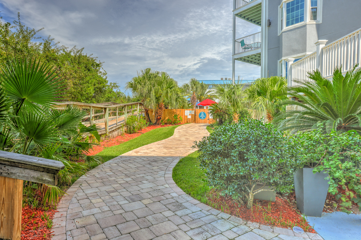 Walkway to the pool