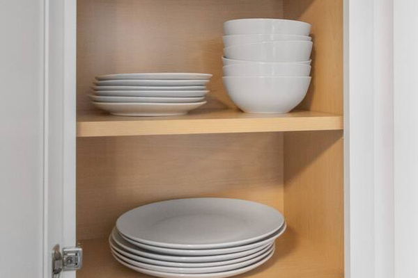 Sets of plates.