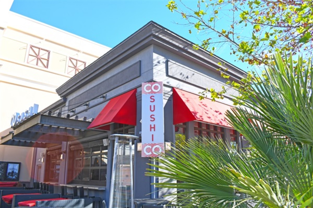 Lots of Local Food and Attractions Nearby!