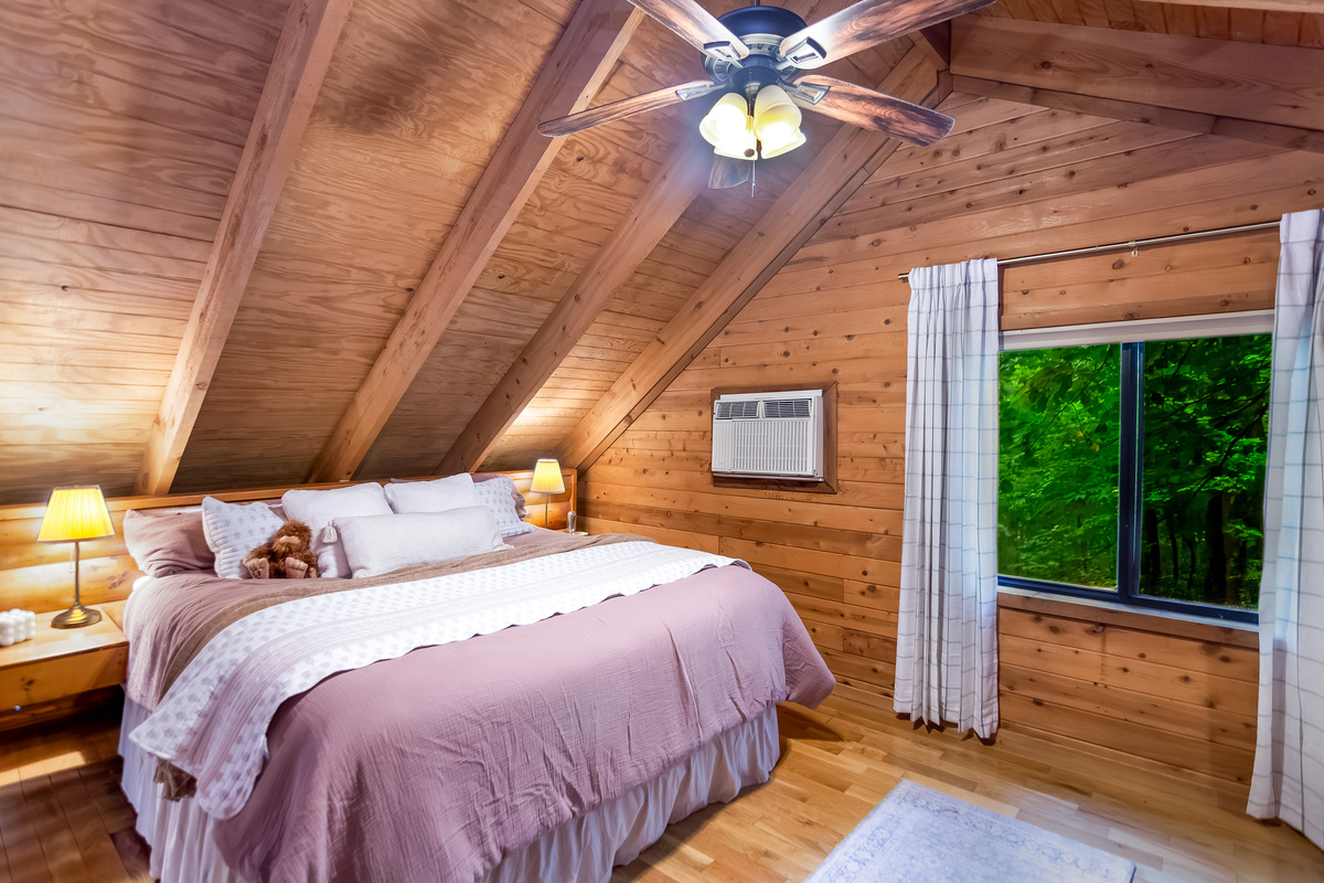 Master suite loft with King Size bed