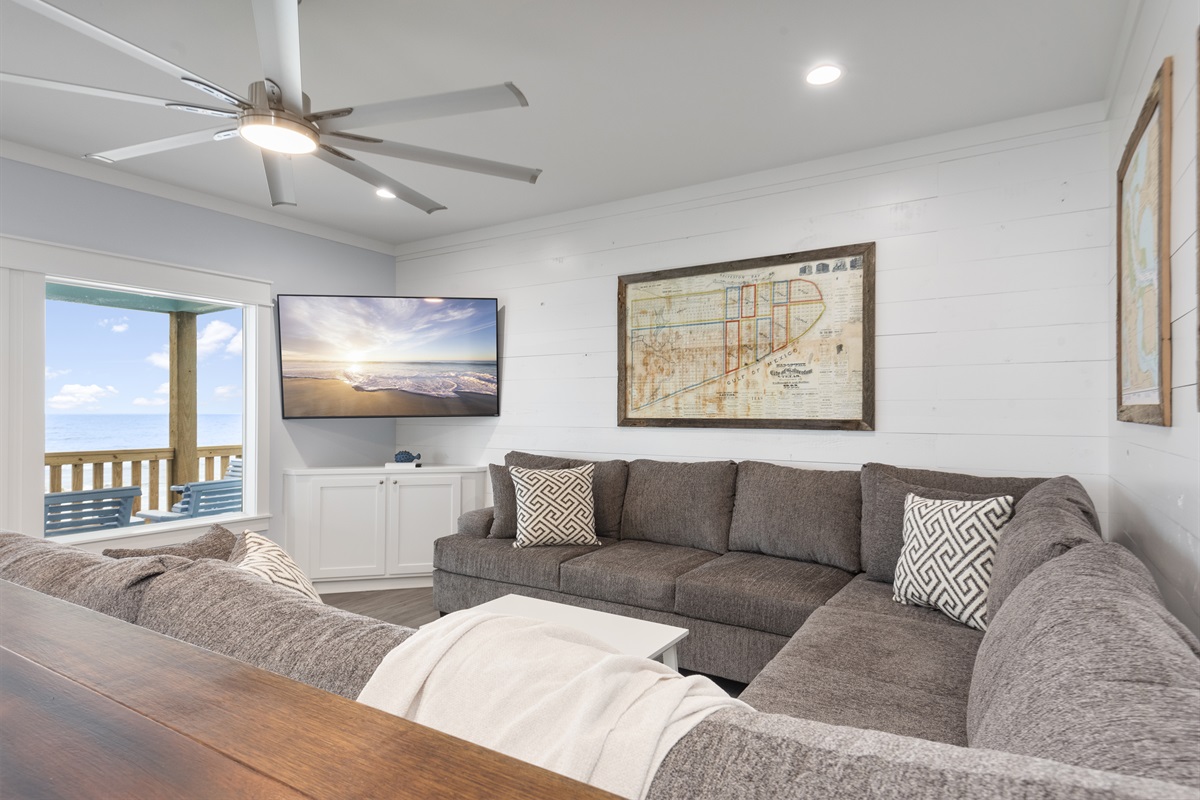 2ed03b571b4c4c398faef5a40967b3ea Large | Beachhouse | Texas | TX | Vacation Homes | Galveston | Crystal Beach | Kokomo | Breezy Days | Beachfront Elegance | Sunrise Serenity | Southern Sands Property Management, LLC
