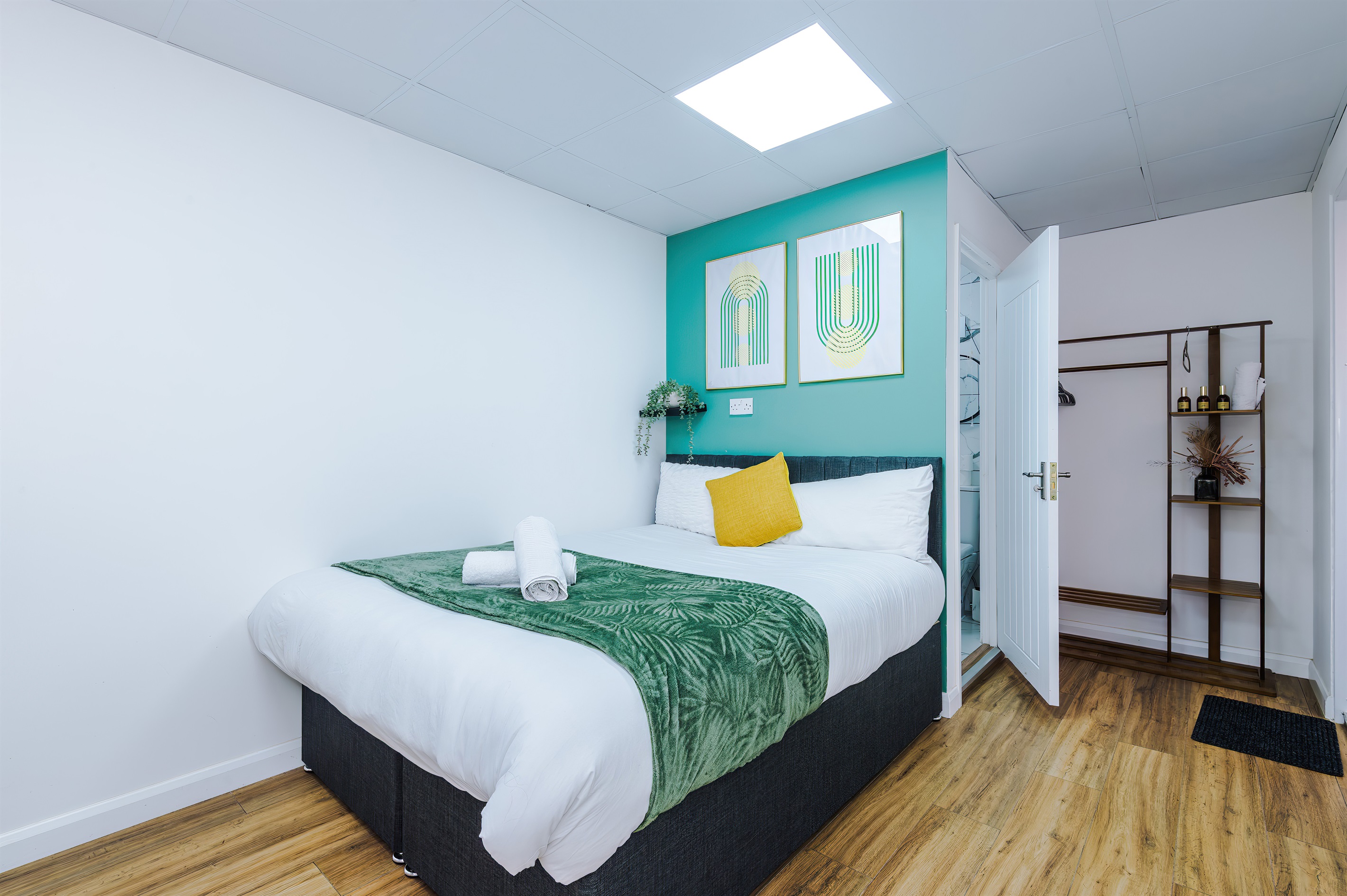 Bedroom 5 (Annex) benefits from a hotel comfort King sized bed which can be arranged into 2 single beds, ensuite and a smart TV with fast free WiFi throughout 