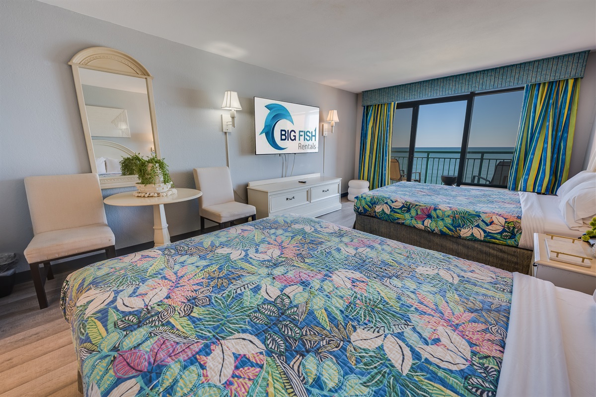 Room with Stunning Views🌊☀️