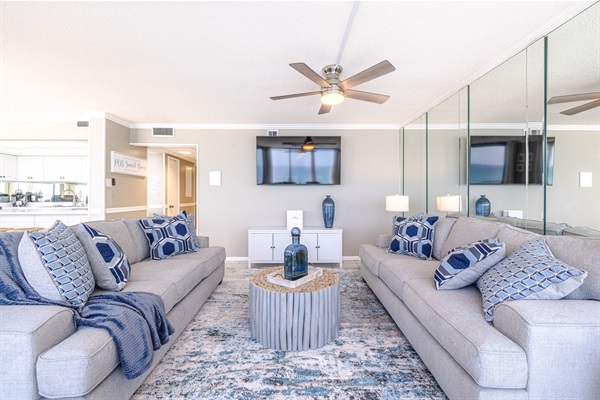 Double couches with smart TV