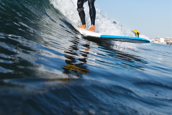 Las Gaviotas Surfing