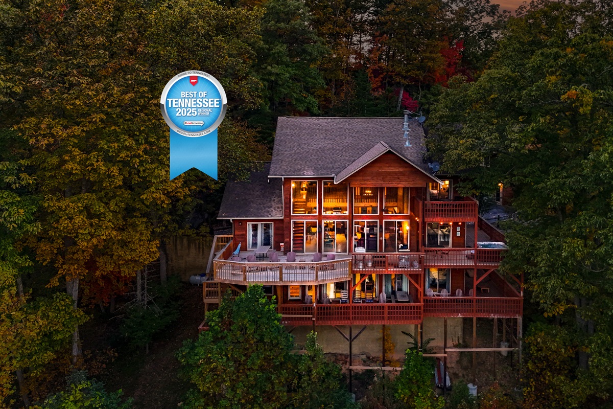 Welcome to your home away from home: Heavenly Heights Mountain Retreat.
