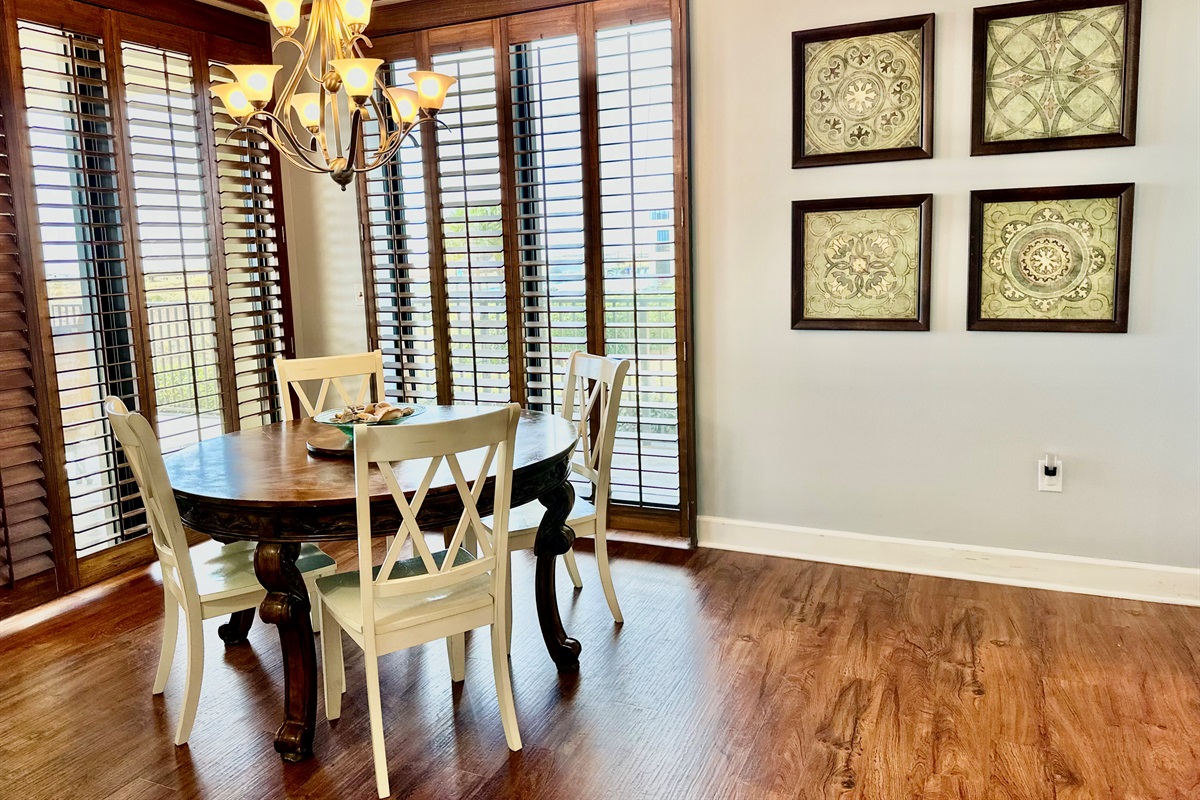 Seating for four at the dining table...