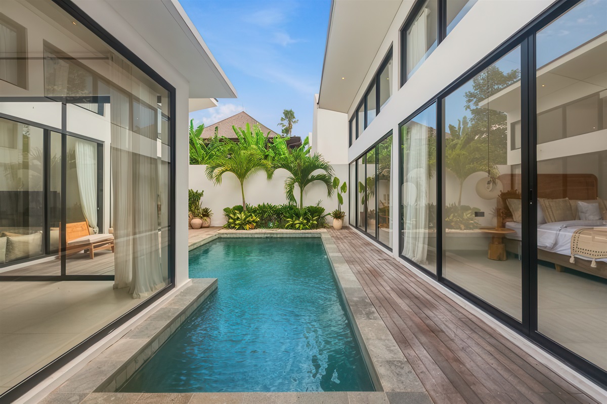 Pool area