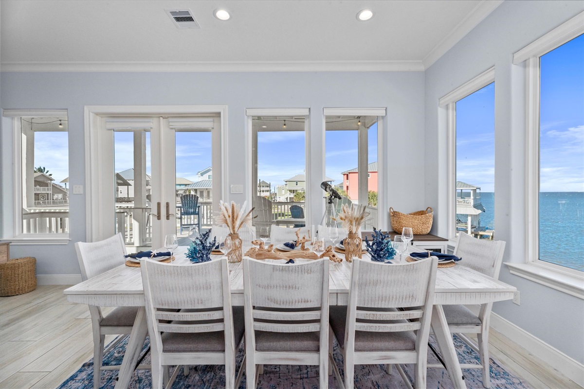 2effc00d52424eaf9db0c1192edd874e Large | Beachhouse | Texas | TX | Vacation Homes | Galveston | Crystal Beach | Kokomo | Breezy Days | Beachfront Elegance | Sunrise Serenity | Southern Sands Property Management, LLC