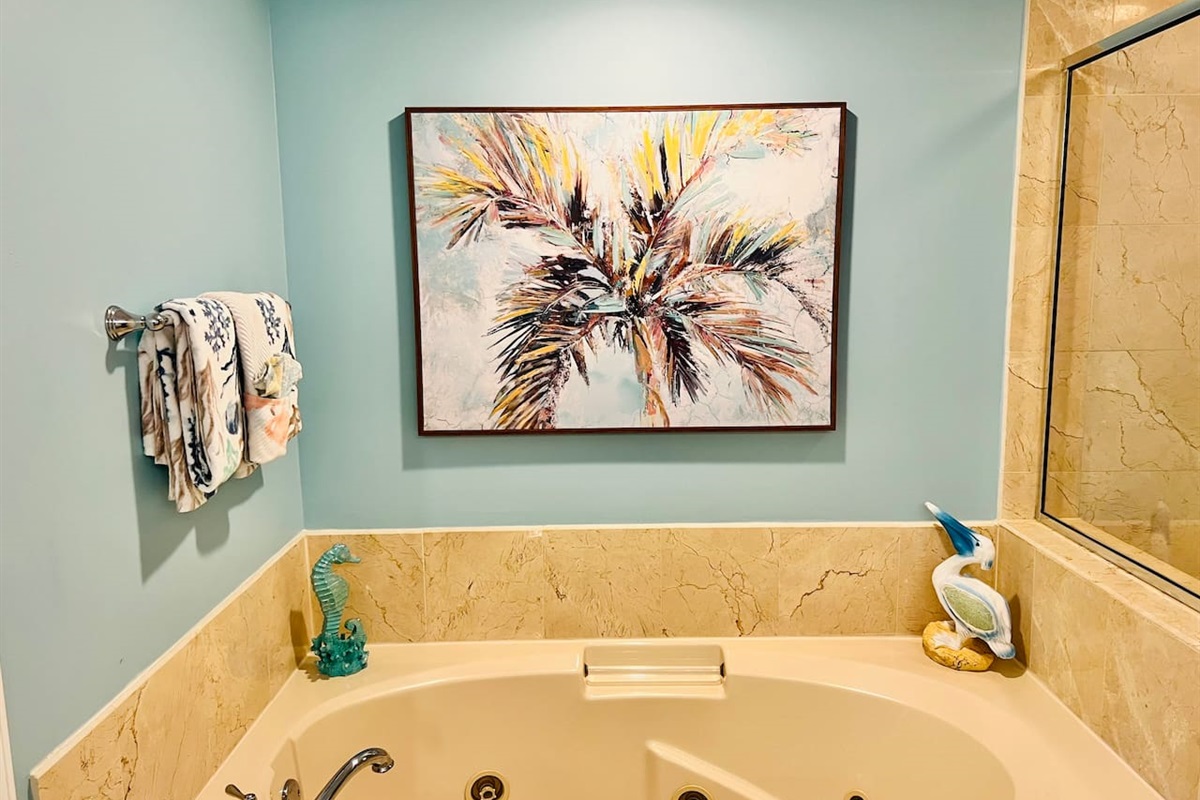 Master Bathroom Bathtub