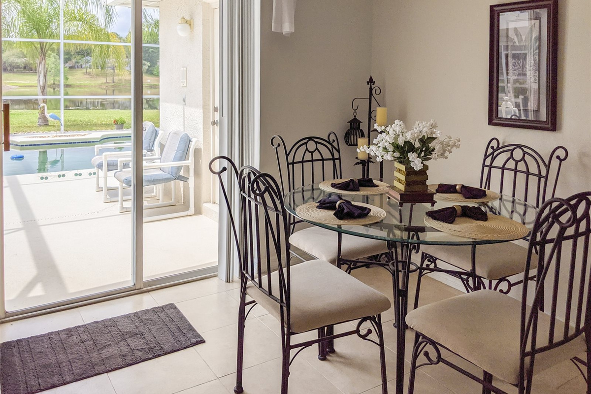 Breakfast Nook