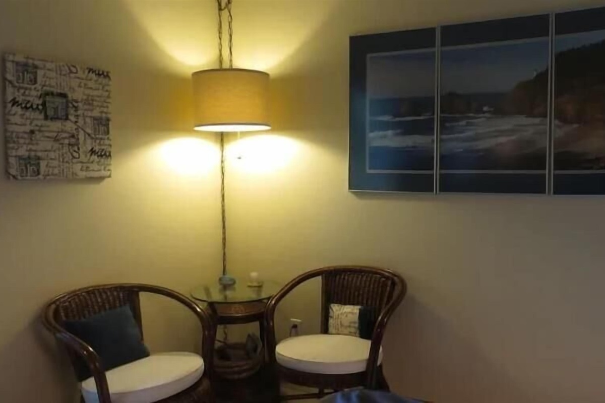 ratan chairs with table