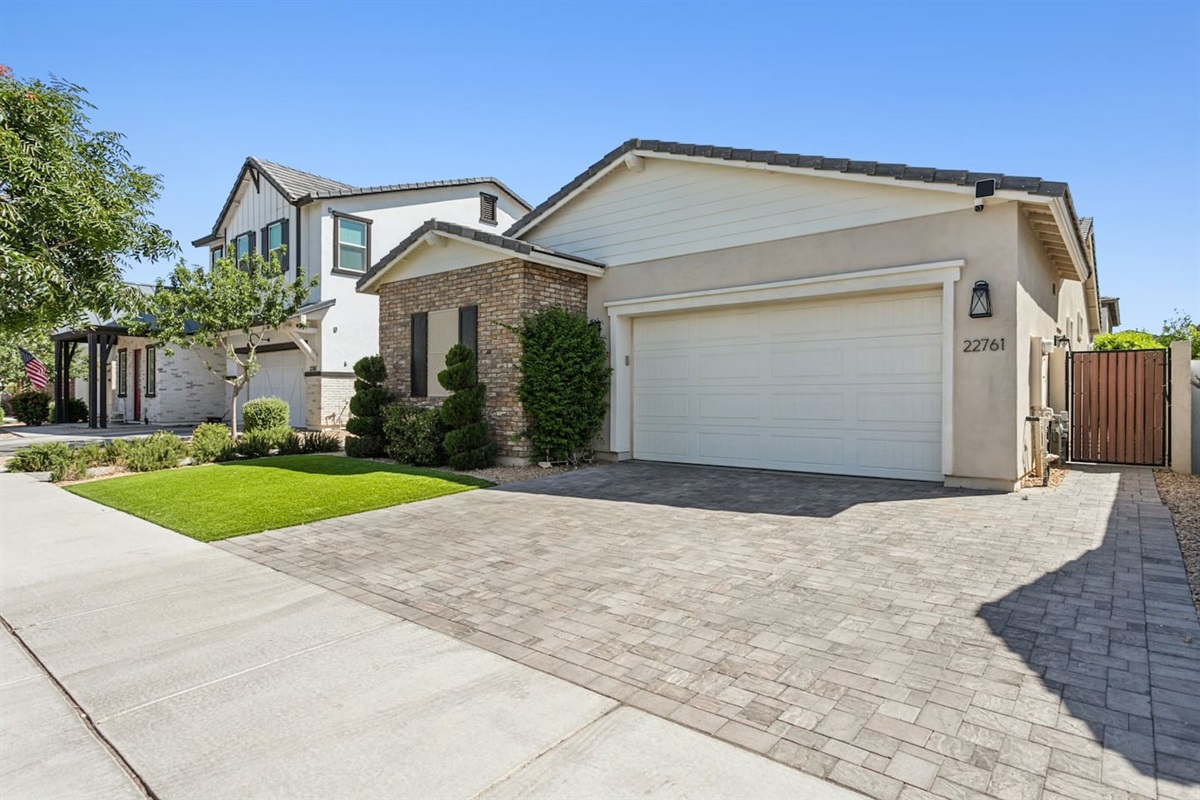 The Hideaway: Desert Days & Pool Nights | 3bd 2bth — The Hideaway: Desert Days & Pool Nights, Queen Creek, Arizona — photo 5