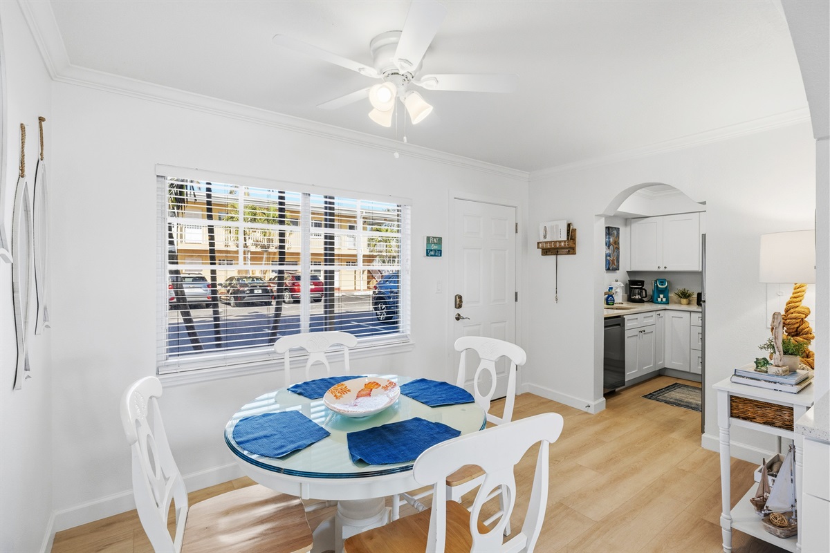 Dining table seats 4