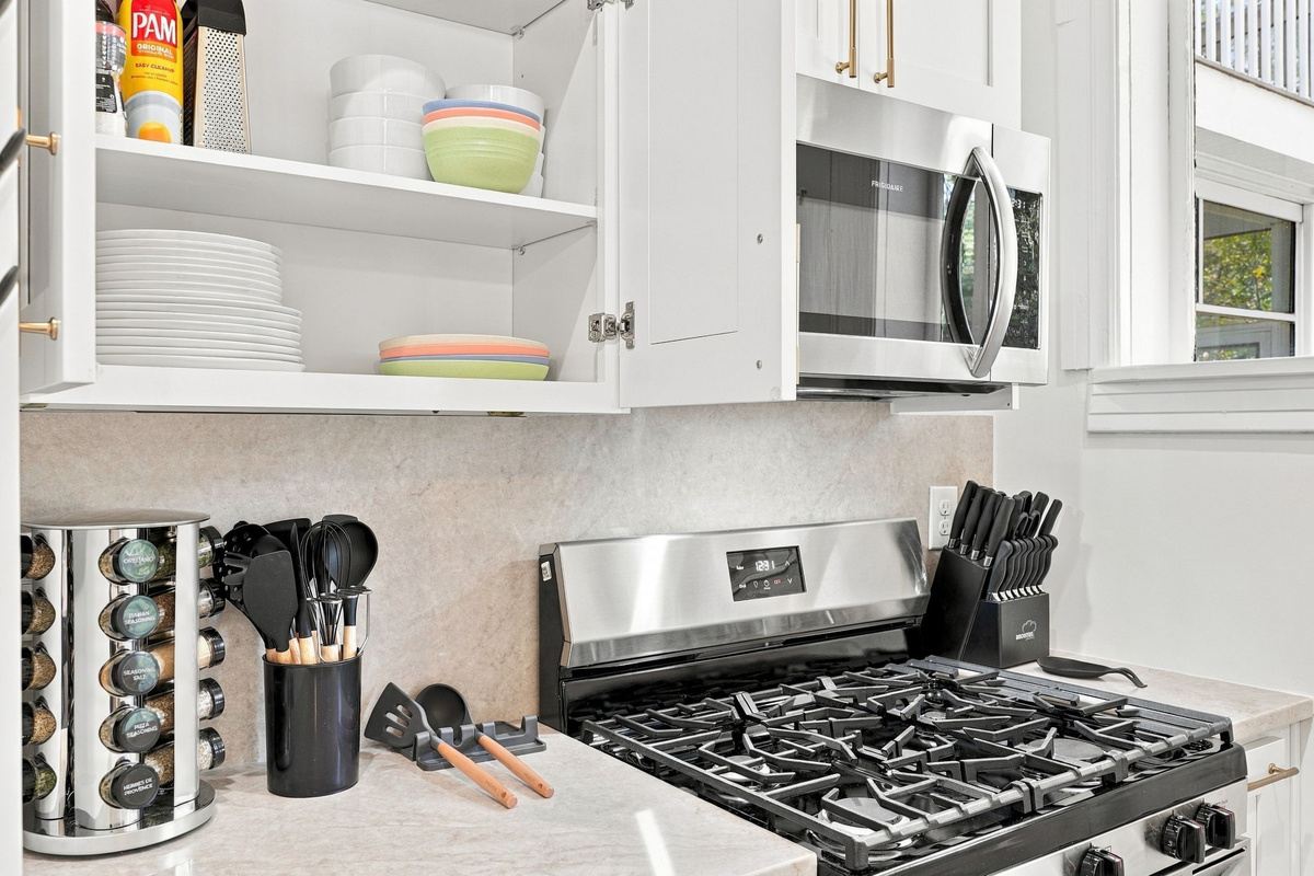 Kitchen Delight: Modern appliances and stylish utensils for your culinary adventures await!
