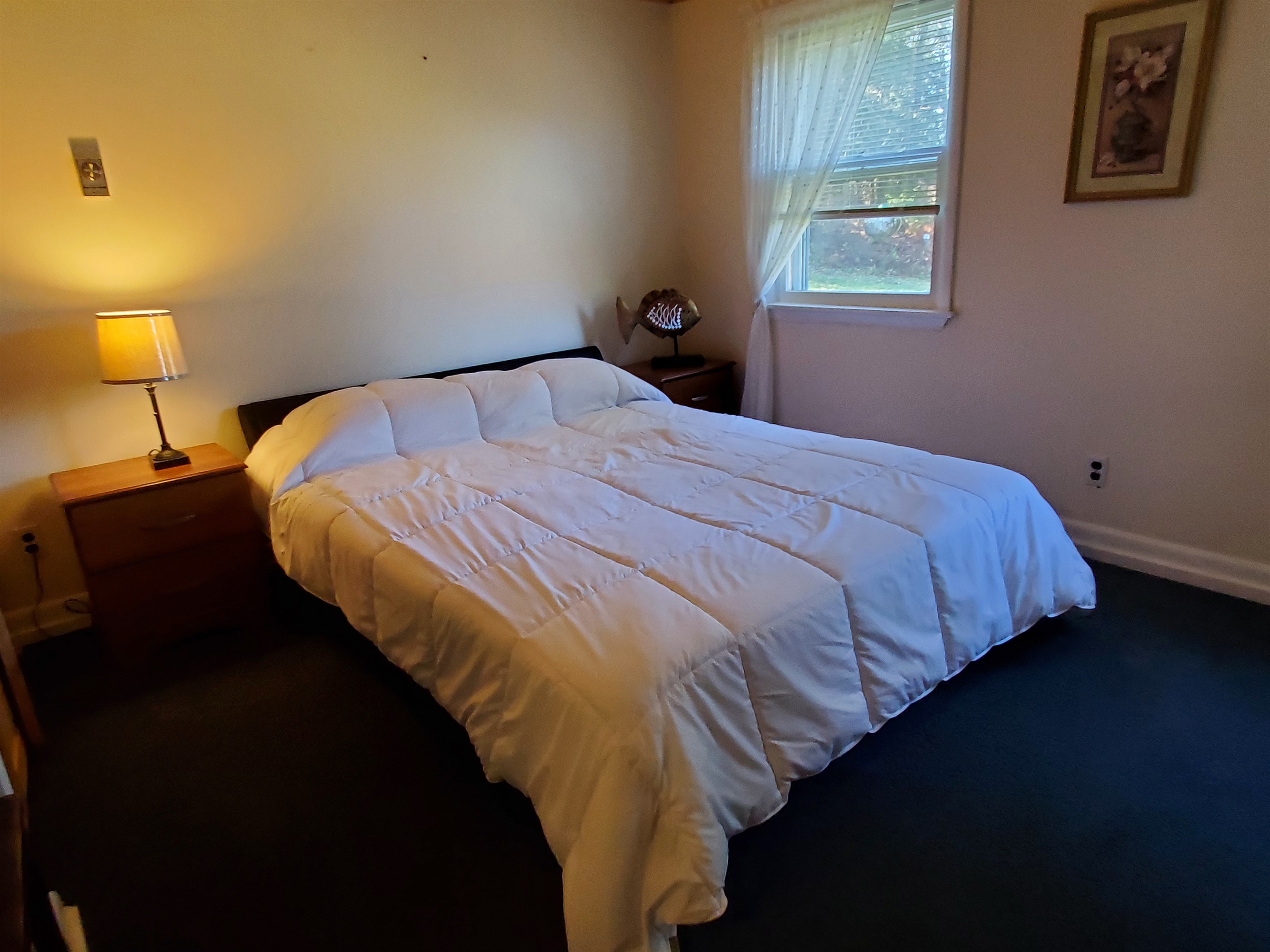Bedroom #2 w/ queen