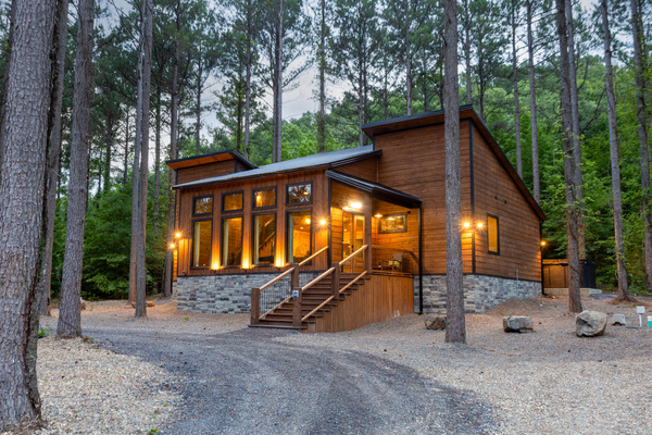 Make Chocolate Fudge Cabin your next getaway!