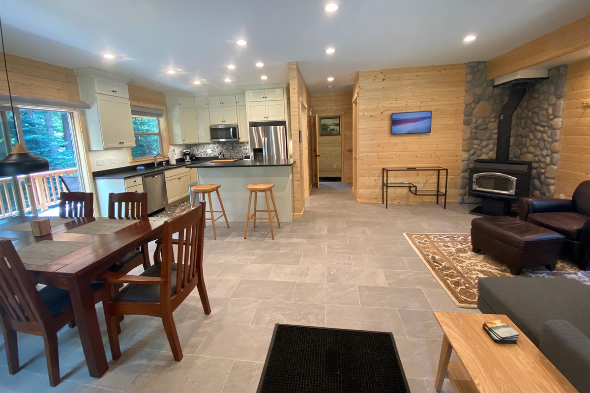 As you walk in the home you will immediately feel relaxed with the open concept and decluttered generous layout. Time to unwind and enjoy your company