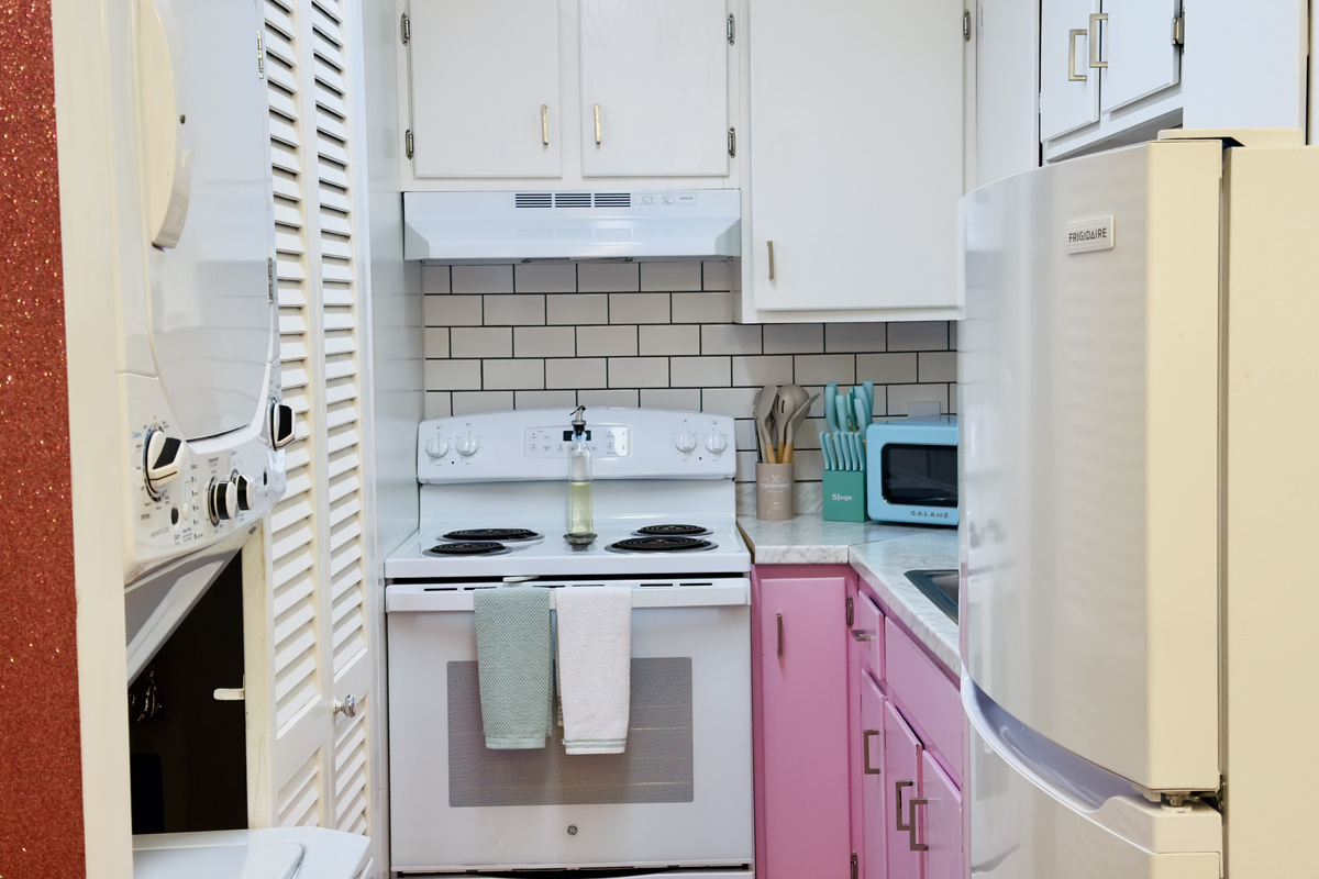 Fully stocked kitchen