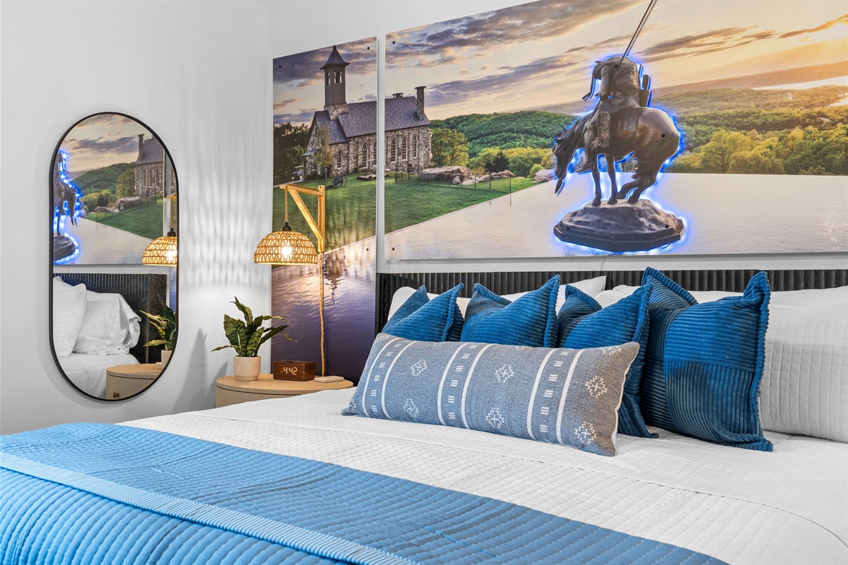 The Top of the Rock bedroom upstairs has a luxury king mattress and attached ensuite bathroom.