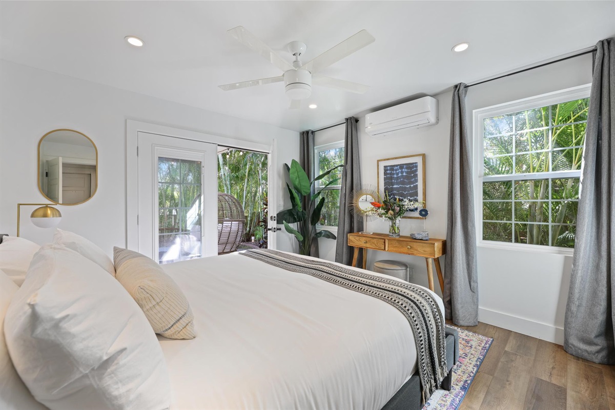 Bedroom with King sized Helix mattress