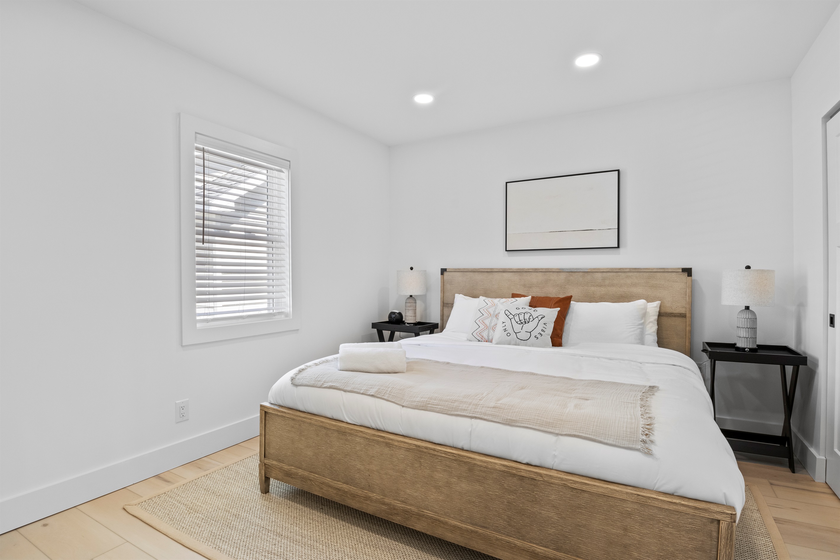 Bedroom #1 King Size Bed w/ Smart TV