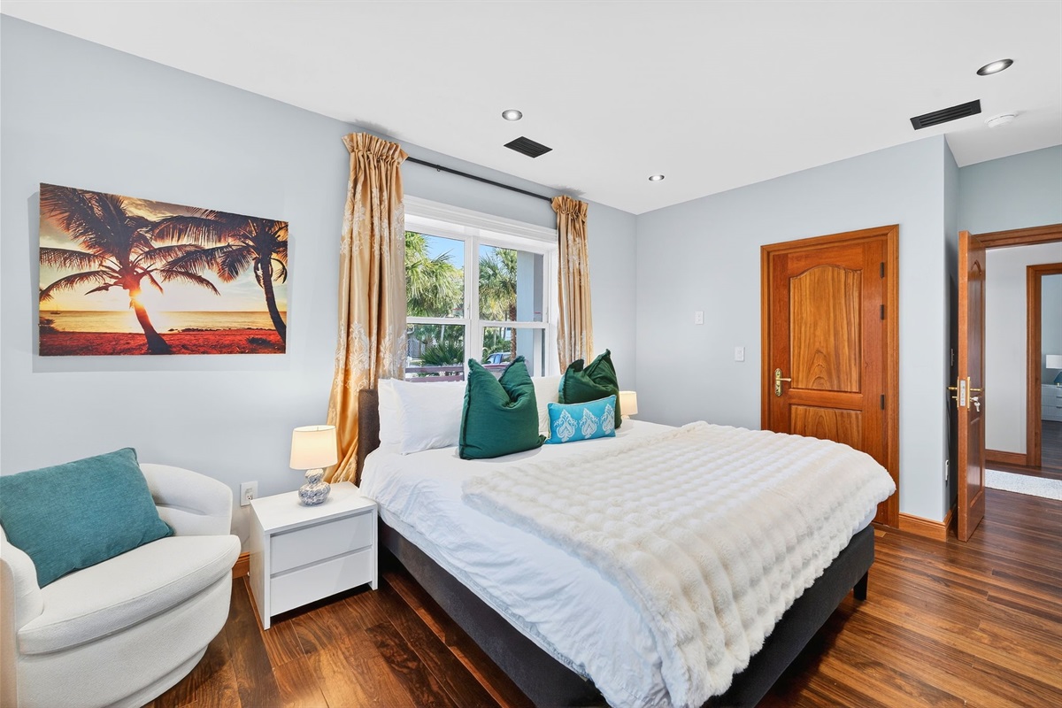 King Suite 2 | Rosewood Retreat | 2605 Palm Blvd, Isle of Palms, SC | IOP Escapes