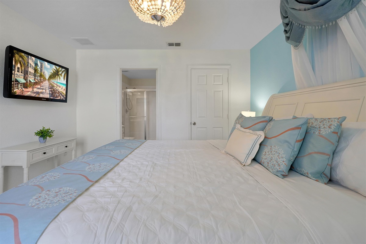 Grand Floridian King with Bathroom