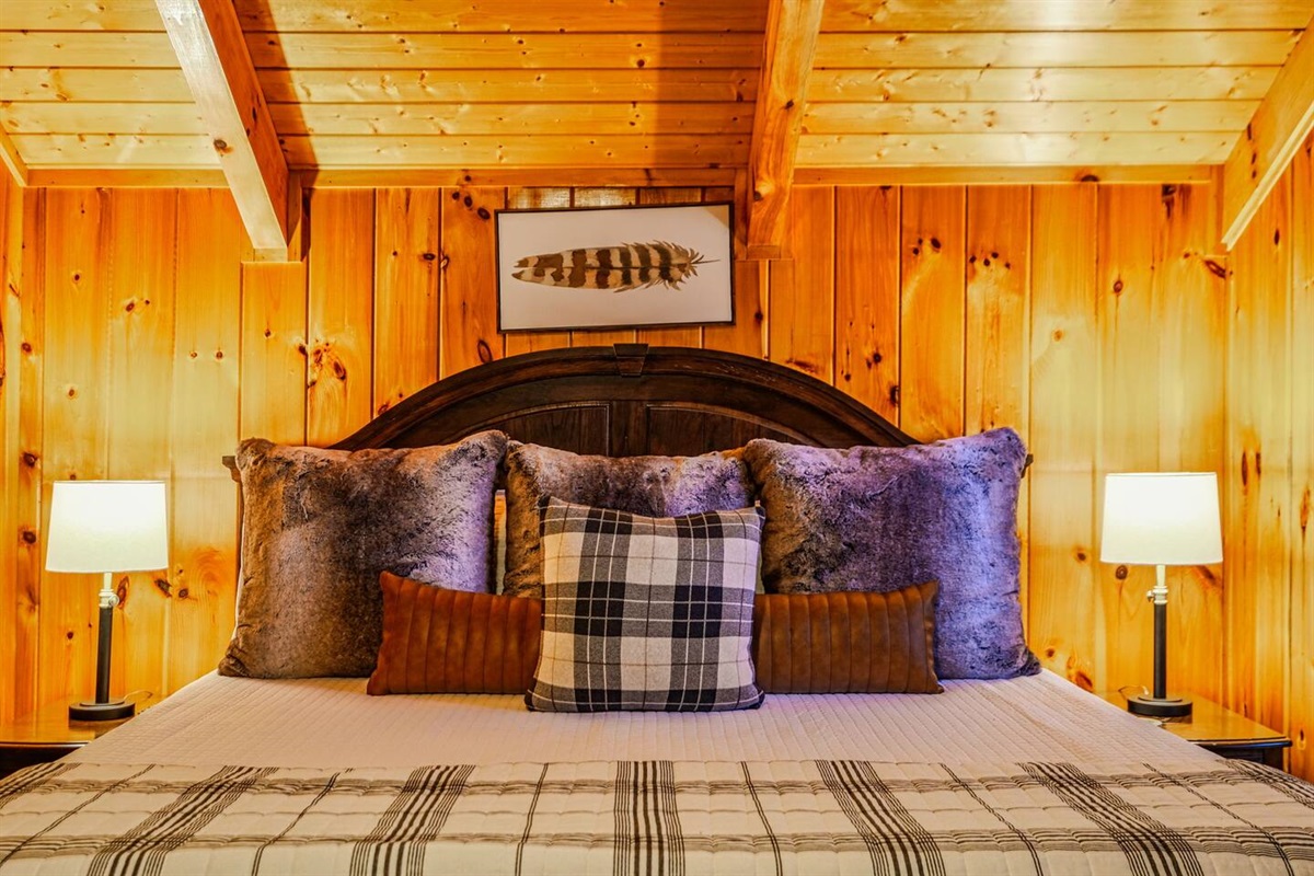 Upstairs King Master bedroom