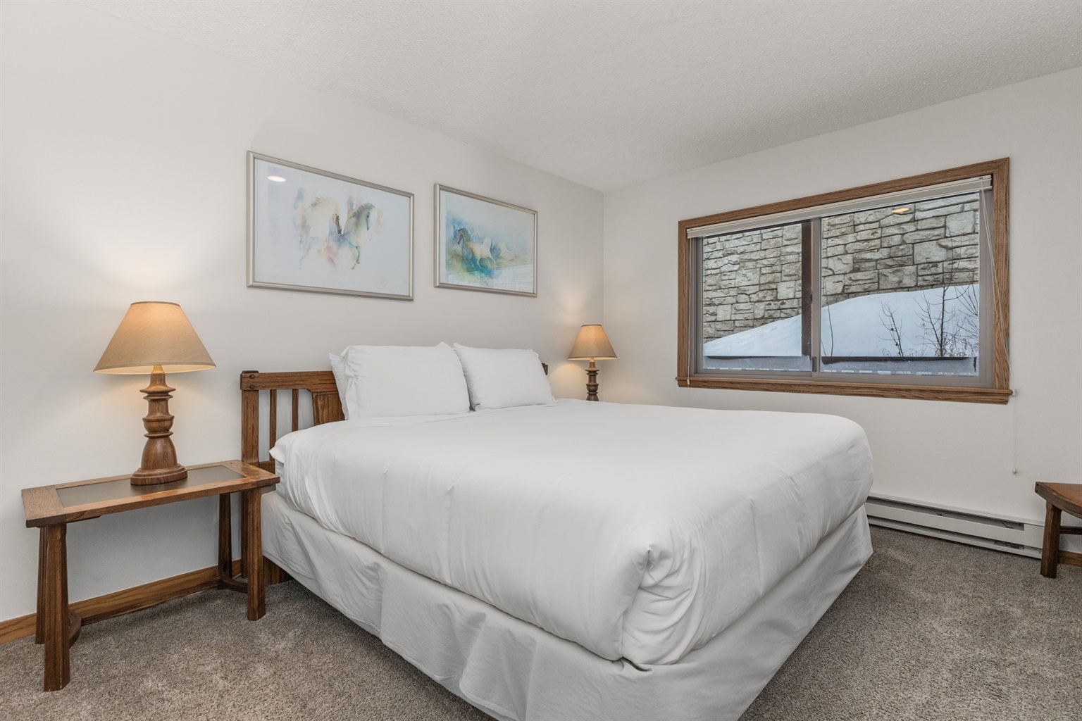 Bedroom 1 | King Bed