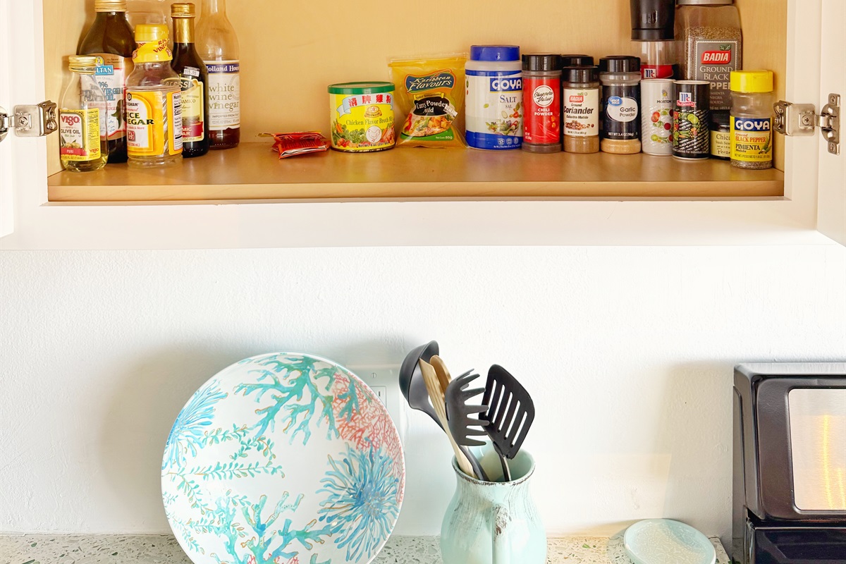 The kitchen is full of premium amenities, utensils are unique and you would love them.