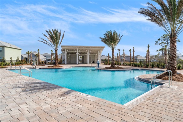 Shaded area/entrance to pool at Windmark North