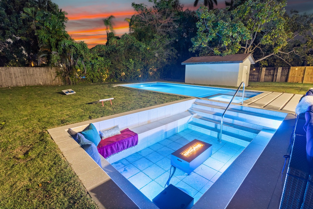 Fire pit and Cornhole!