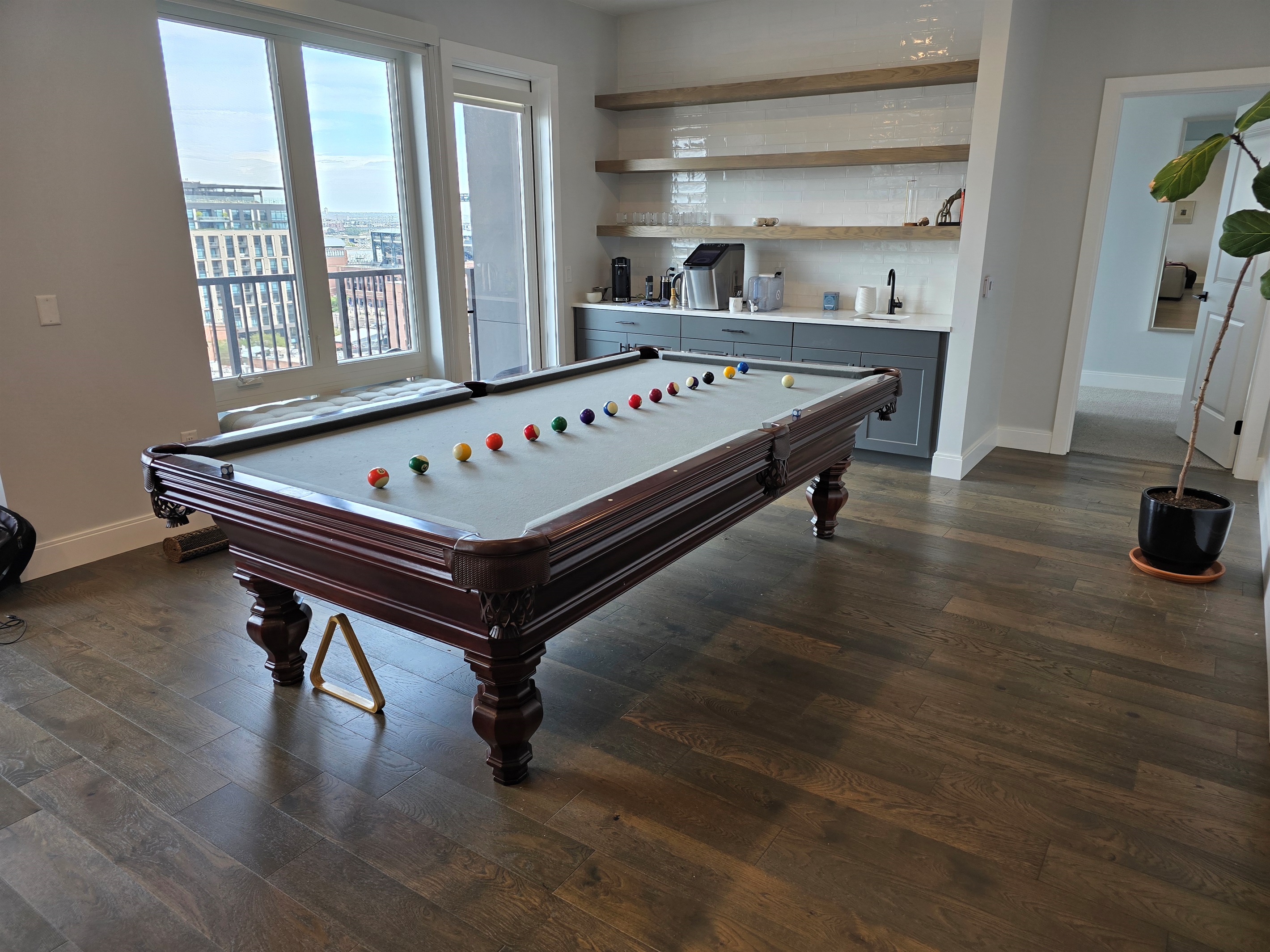 🎱 Full-size 9ft custom Charles Porter Renaissance pool table — a beautiful showpiece for both play and design  