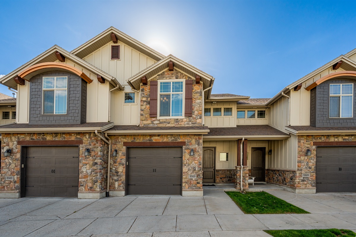 Easy access and a perfect location near Snowbasin and Ogden Valley.