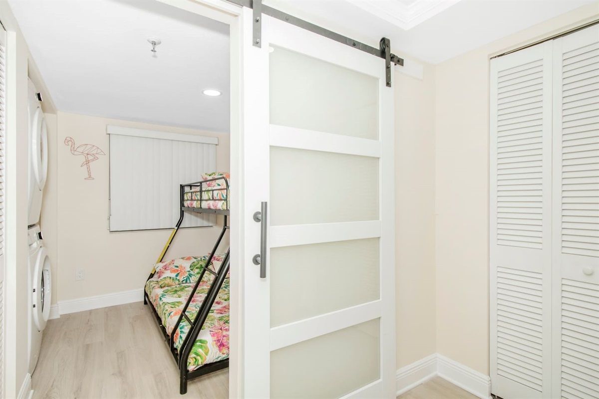 Full and Twin Bunk bed, sleeps 3.