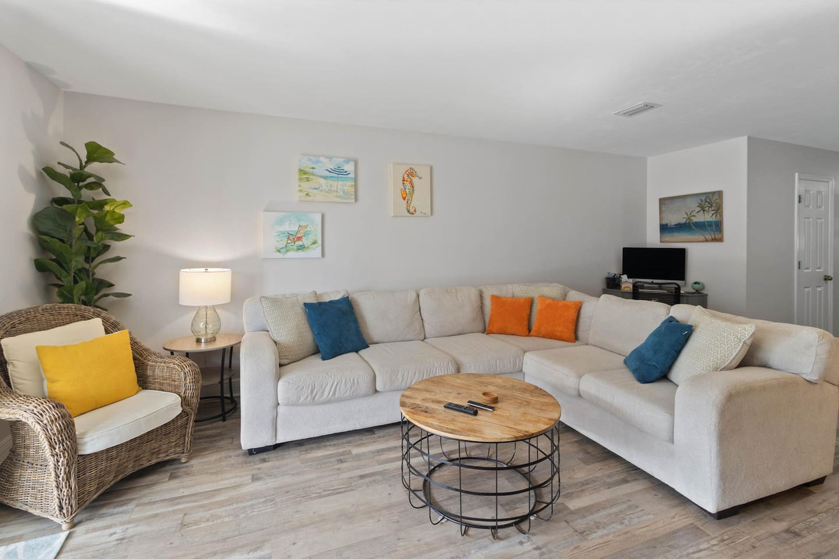 Open layout, comfortable seating, smart TV &mdash; the living area doesn't make anyone feel like they drew the short straw.