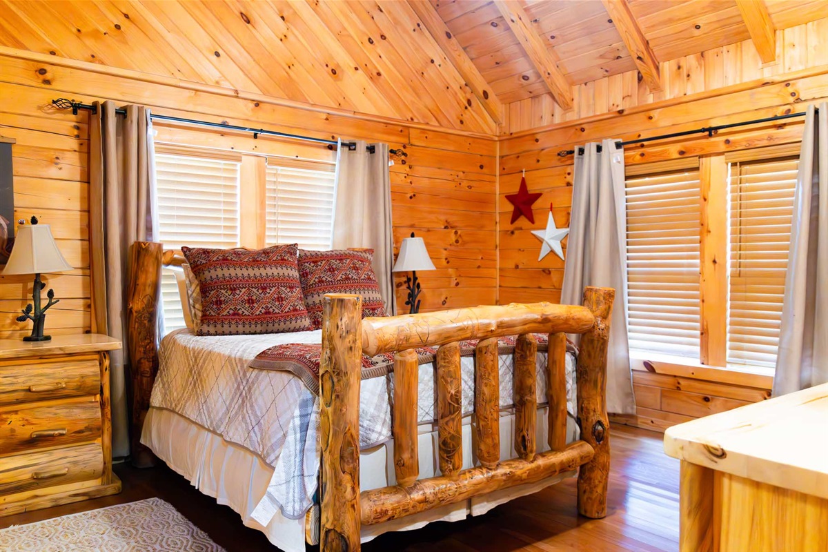 Master Queen bedroom