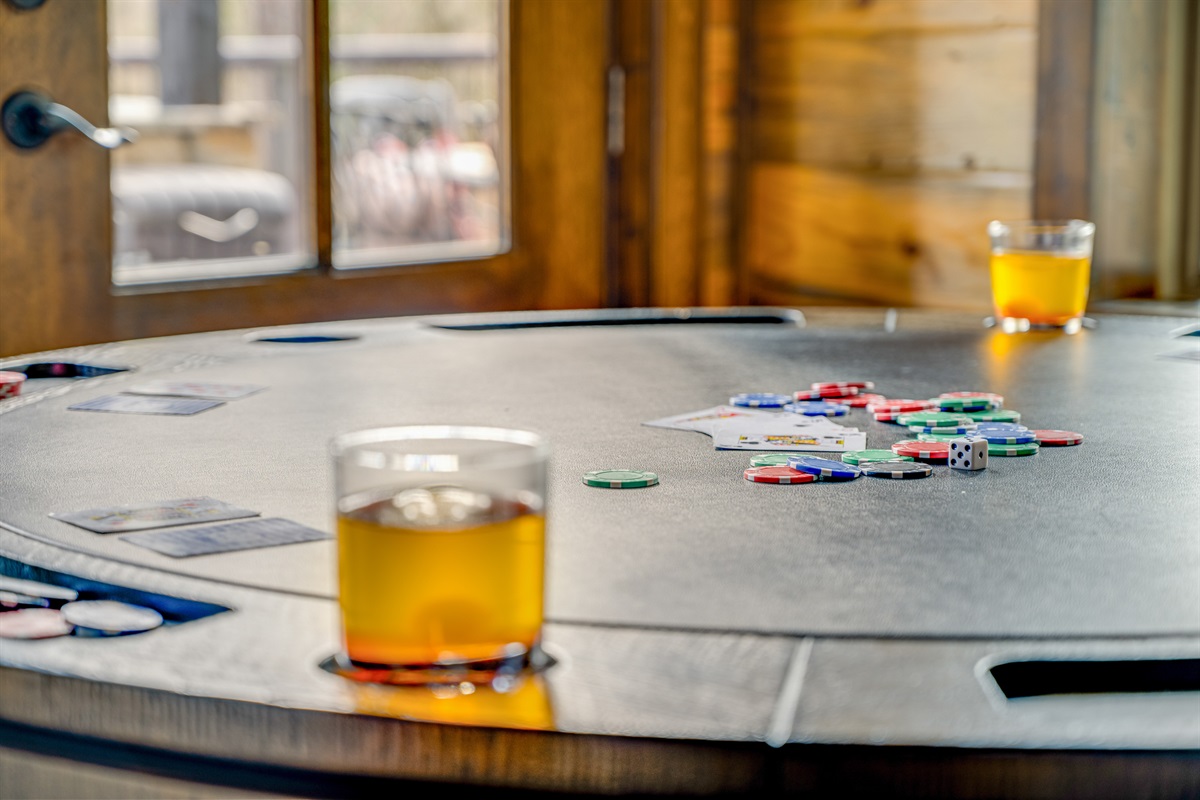 Game Room: Play your favorite card games while sipping drinks and enjoying great company!