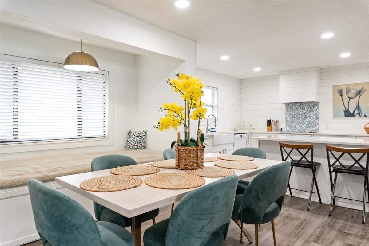 Plenty of Dining Seats