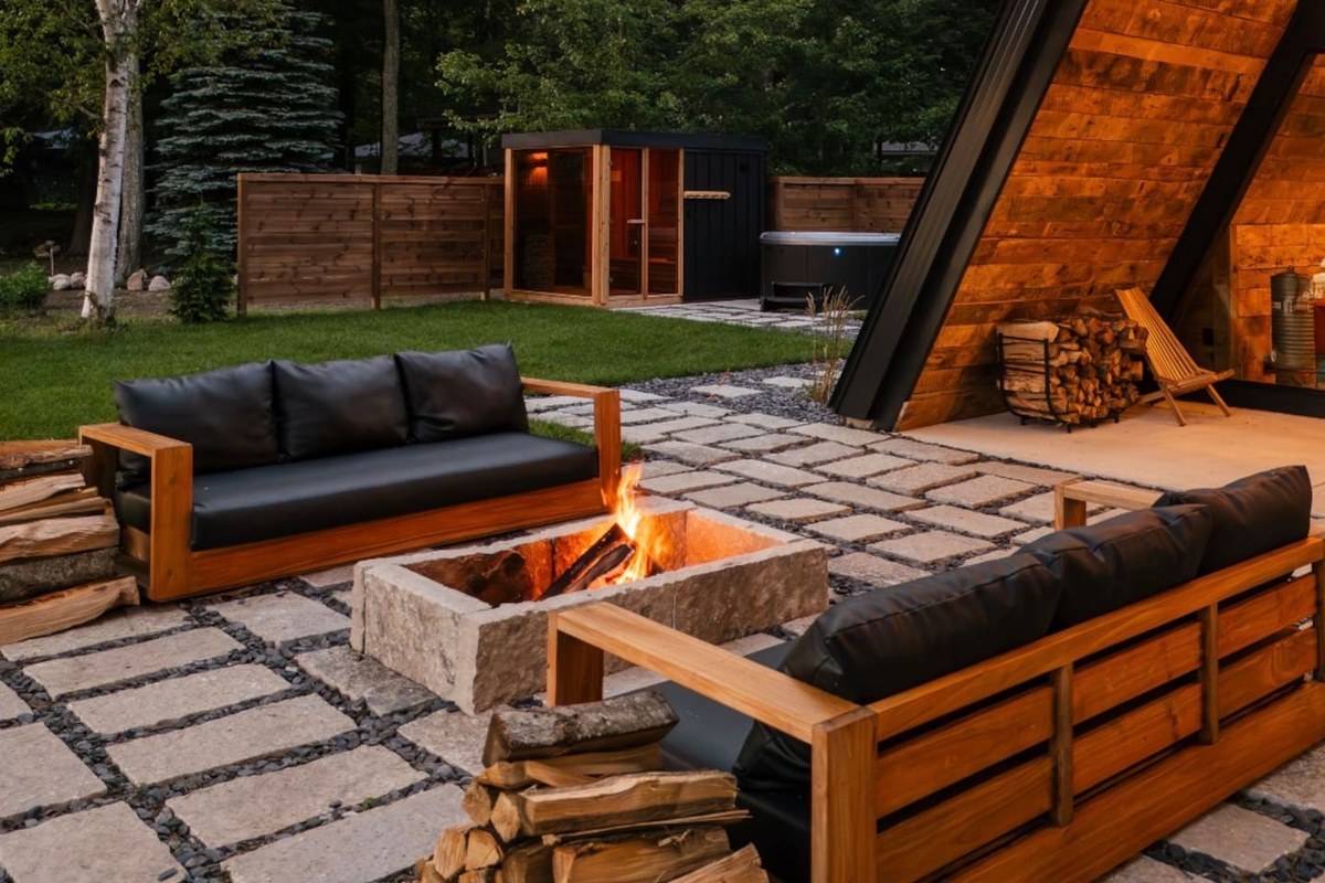 Fire pit with grilling screen for burgers over the fire 